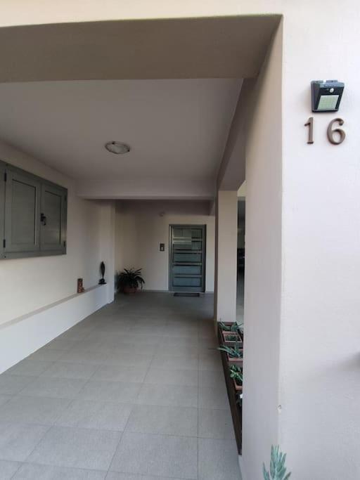 Modern Apartment Near Airport, Port & Beach Nea Alikarnassos Dış mekan fotoğraf